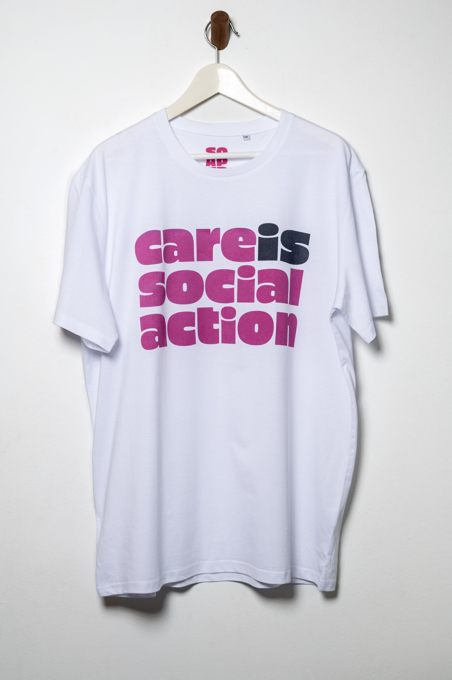 CARE IS SOCIAL ACTION – Oversize T-Shirt